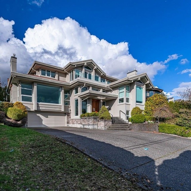 Photo 2 at 2263 Mathers Avenue, Dundarave, West Vancouver
