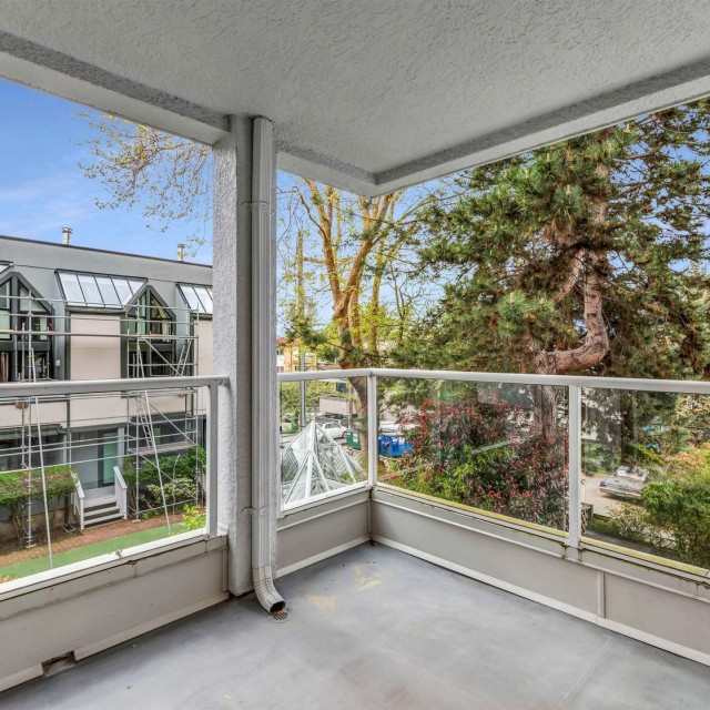 Photo 13 at 314 - 2175 W 3rd Avenue, Kitsilano, Vancouver West