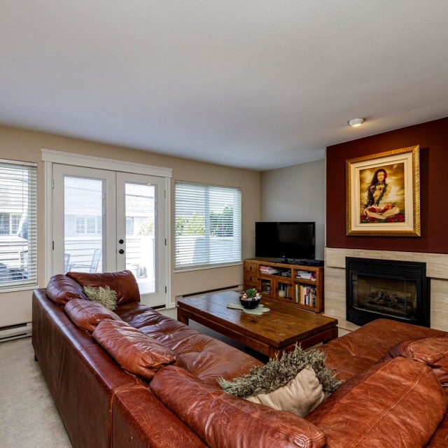 Photo 4 at 2 - 215 E Keith Road, Lower Lonsdale, North Vancouver