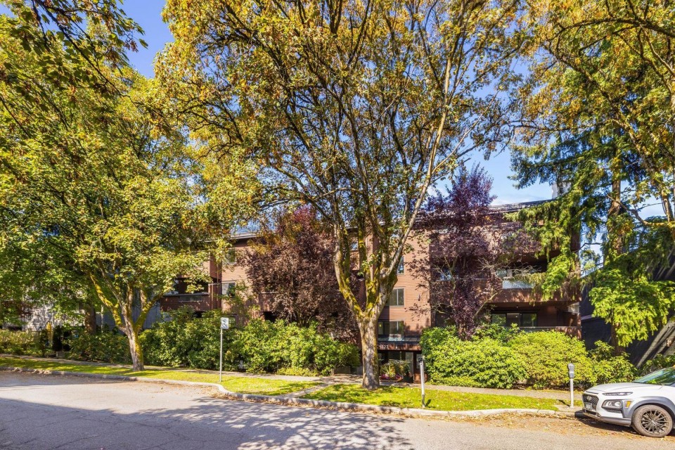 Photo 1 at 207 - 1827 W 3rd Avenue, Kitsilano, Vancouver West