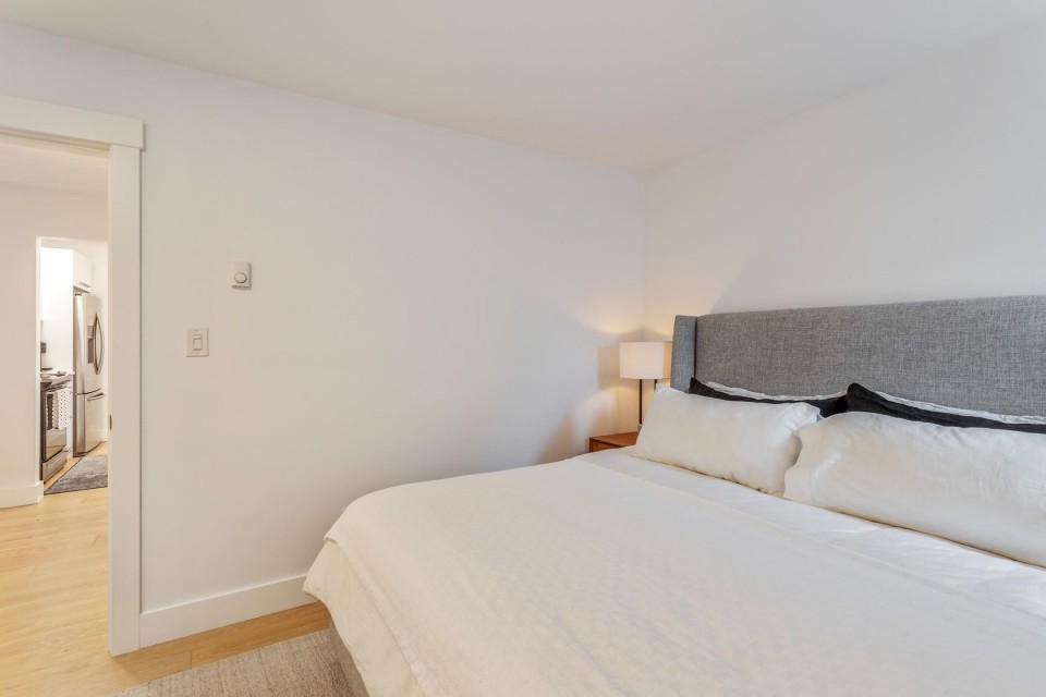 Photo 10 at 2 - 1053 Nicola Street, West End VW, Vancouver West
