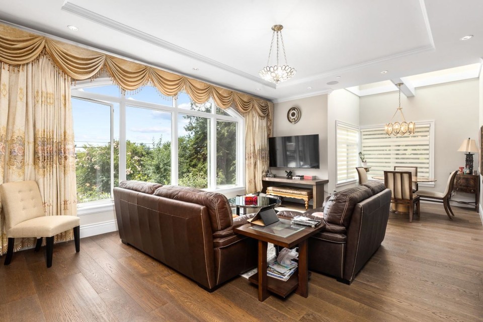 Photo 5 at 1135 Queens Avenue, British Properties, West Vancouver
