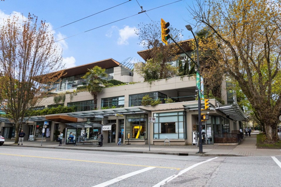 Photo 11 at 205 - 1688 Robson Street, West End VW, Vancouver West