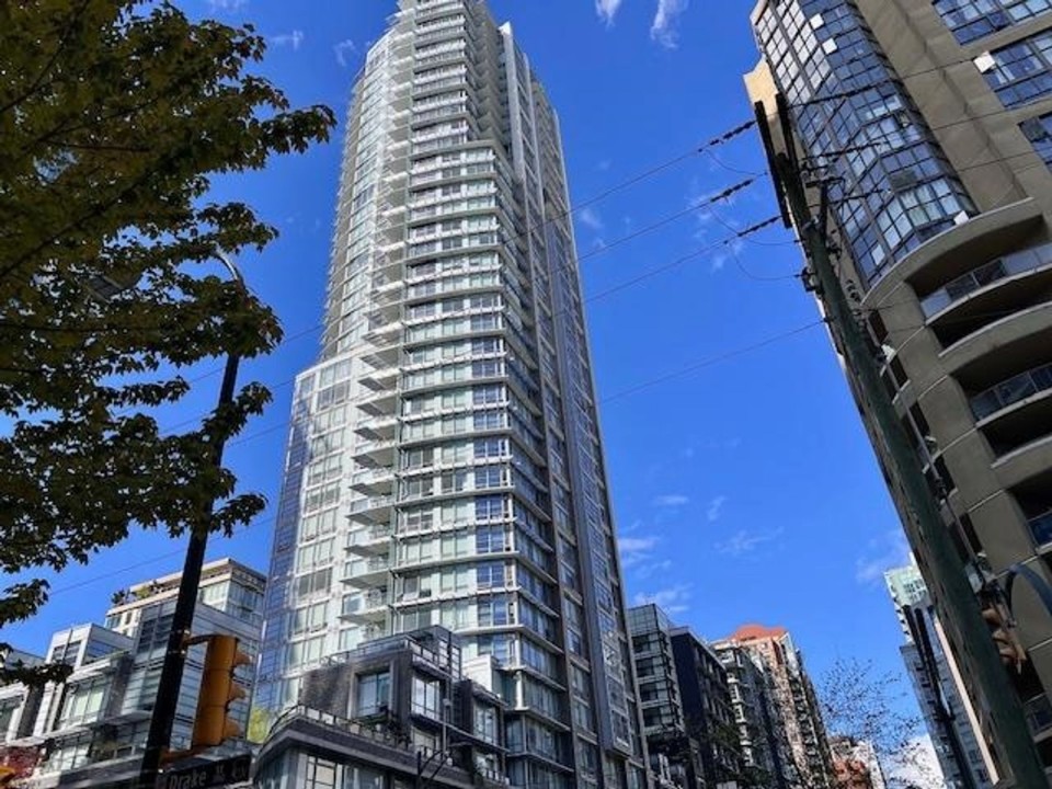 Photo 1 at 512 - 1283 Howe Street, Downtown VW, Vancouver West