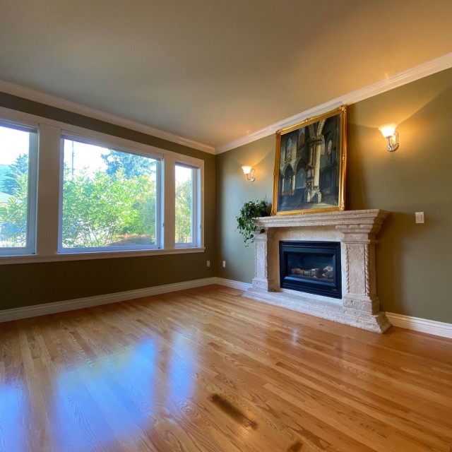 Photo 3 at 467 W Kings Road, Upper Lonsdale, North Vancouver