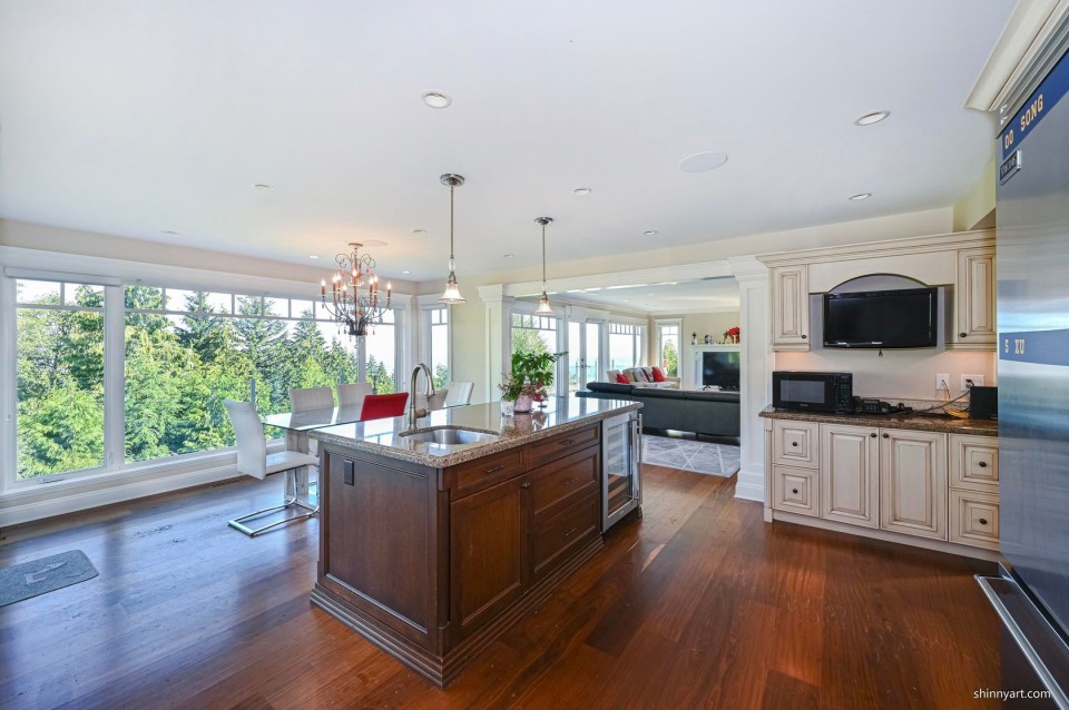 Photo 9 at 1444 Sandhurst Place, Chartwell, West Vancouver