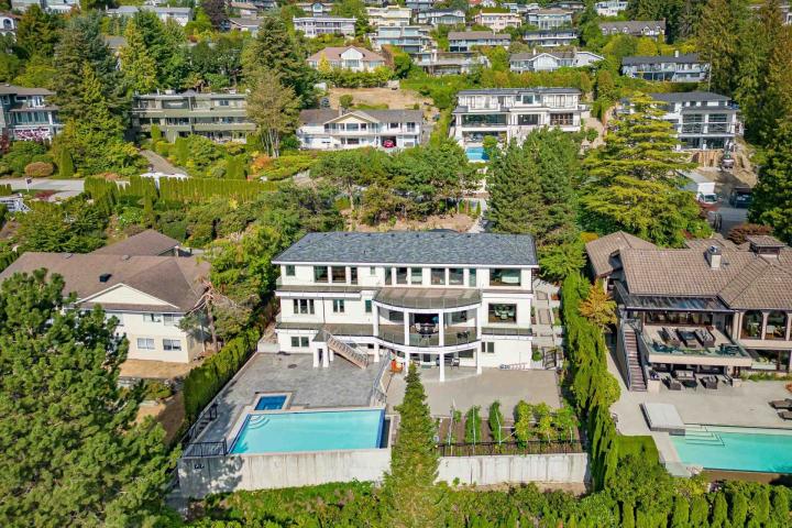 1424 Bramwell Road, Chartwell, West Vancouver 2