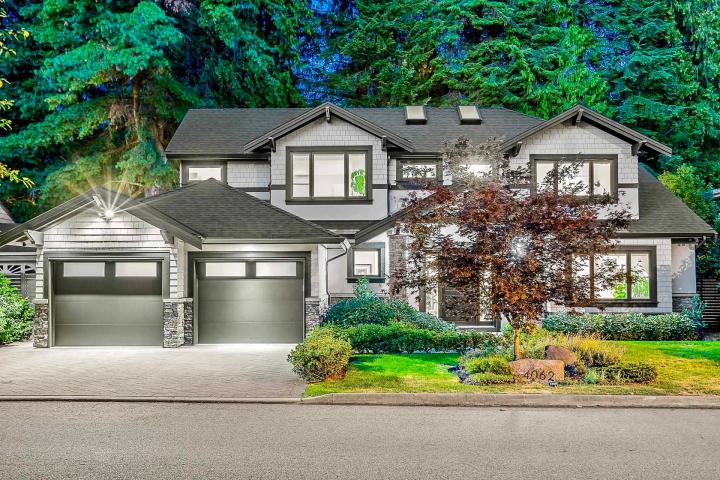 4062 Virginia Crescent, Canyon Heights NV, North Vancouver 2