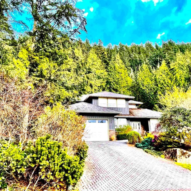 Photo 9 at 189 Stonegate Drive, Furry Creek, West Vancouver