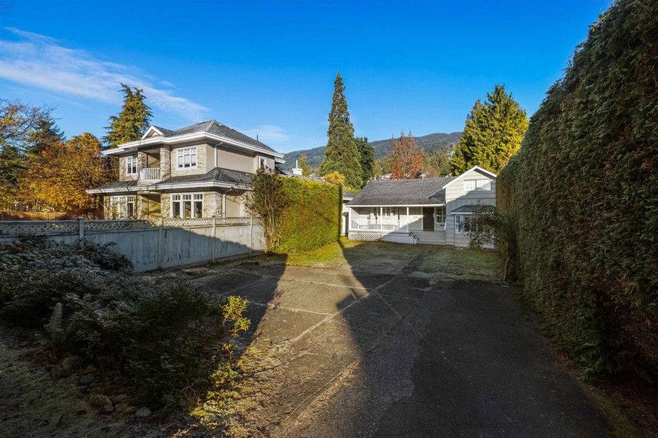 Photo 16 at 2391 Kings Avenue, Dundarave, West Vancouver