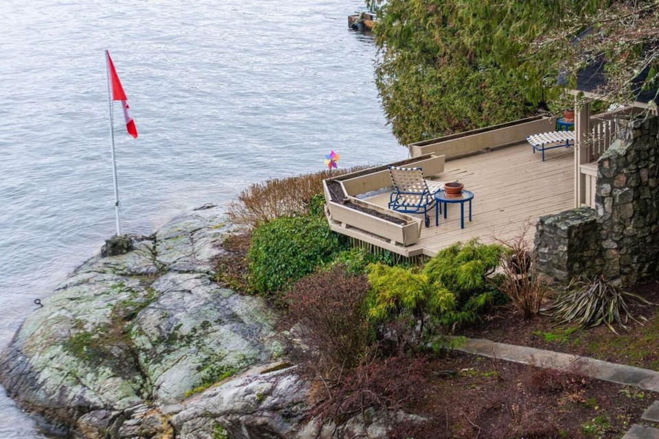 Photo 4 at 4527 Stonehaven Avenue, Deep Cove, North Vancouver