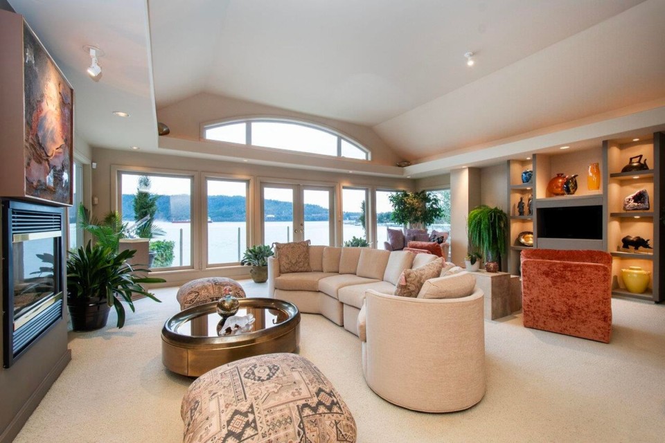Photo 12 at 4527 Stonehaven Avenue, Deep Cove, North Vancouver