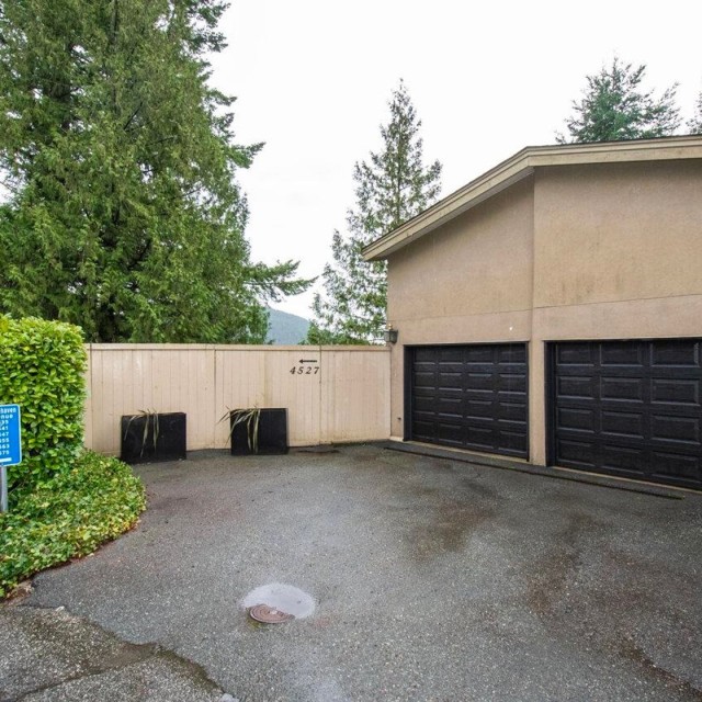 Photo 37 at 4527 Stonehaven Avenue, Deep Cove, North Vancouver