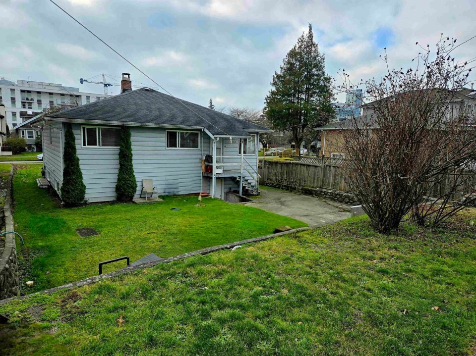 Photo 3 at 105 W 63rd Avenue, Marpole, Vancouver West