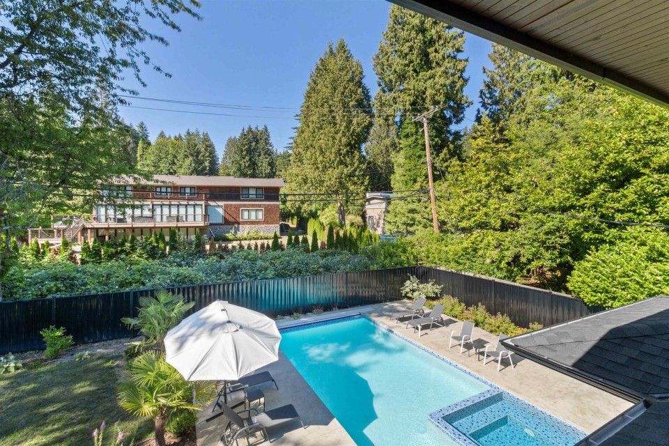 Photo 12 at 565 Mathers Avenue, British Properties, West Vancouver