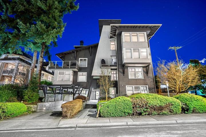 302 - 118 W 22nd Street, Central Lonsdale, North Vancouver 2