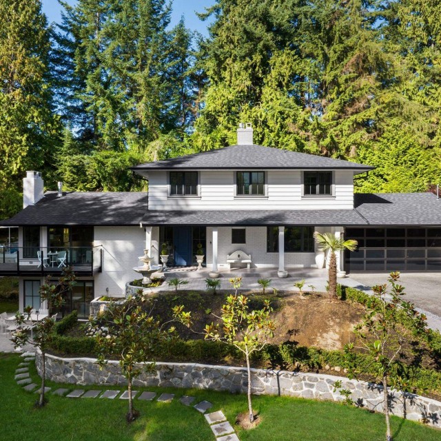 Photo 2 at 131 Stevens Drive, British Properties, West Vancouver