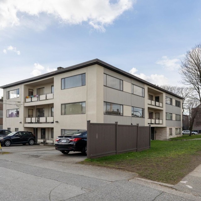 Photo 3 at 306 - 1350 W 70th Avenue, Marpole, Vancouver West