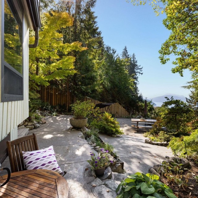 Photo 31 at 385 Oceanview Road, Lions Bay, West Vancouver