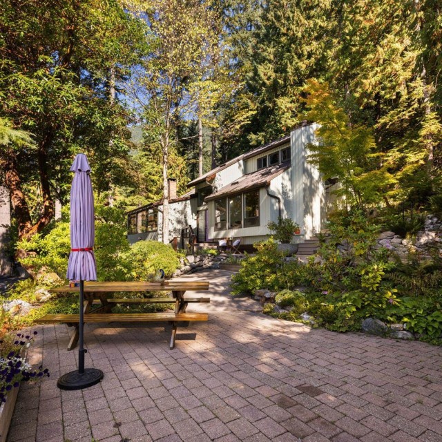Photo 32 at 385 Oceanview Road, Lions Bay, West Vancouver