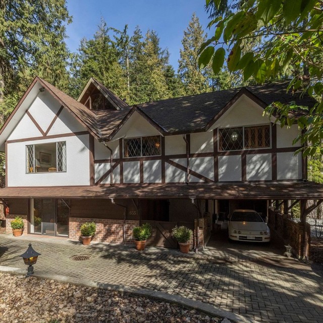 Photo 2 at 655 Ballantree Road, Glenmore, West Vancouver