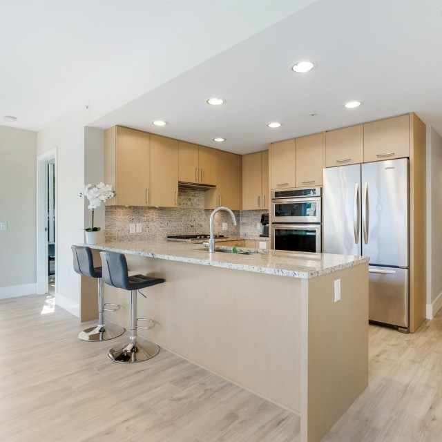 Photo 13 at 201 - 150 W 15th Street, Central Lonsdale, North Vancouver