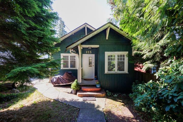 123 E Kings Road, Upper Lonsdale, North Vancouver 2