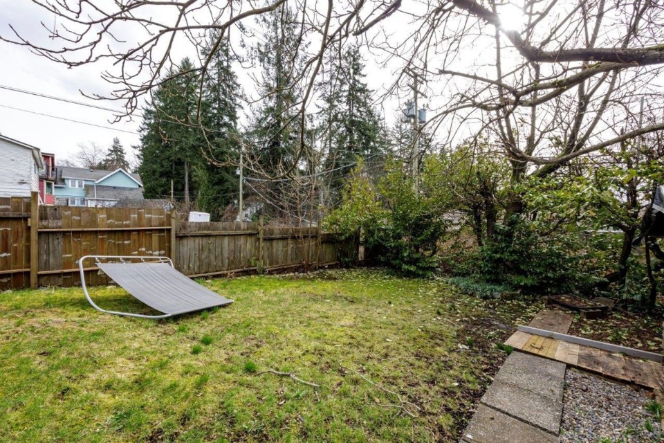 Photo 25 at 119 E Kings Road, Upper Lonsdale, North Vancouver