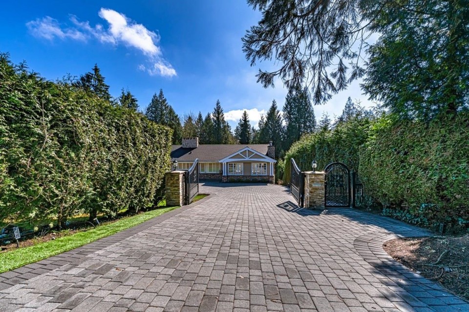 Photo 1 at 630 Southborough Drive, British Properties, West Vancouver