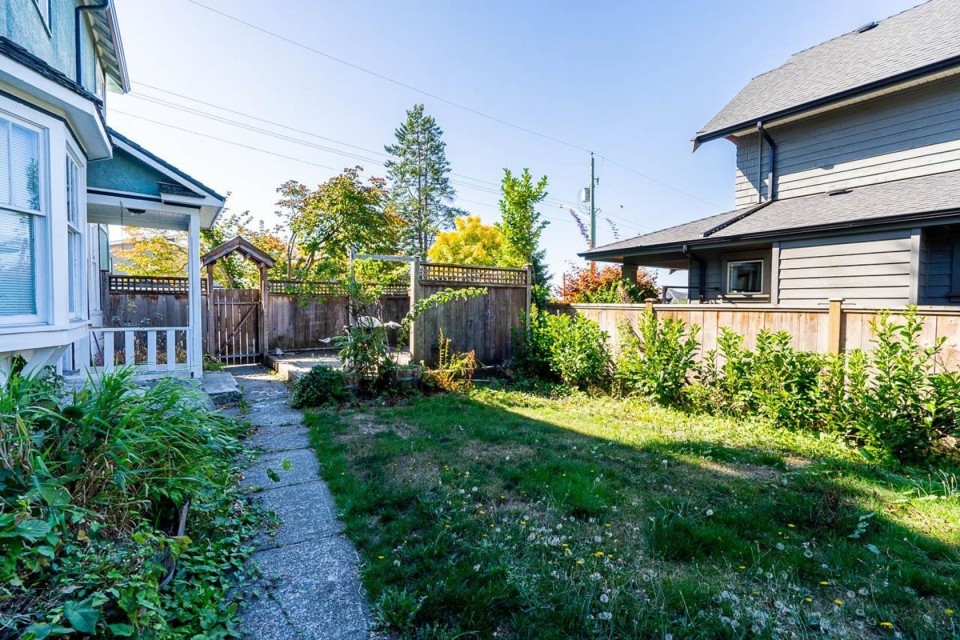 Photo 14 at 352 W 15th Street, Central Lonsdale, North Vancouver