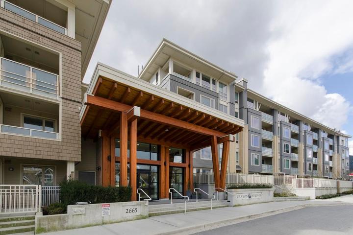 320 - 2665 Mountain Highway, Lynn Valley, North Vancouver 2