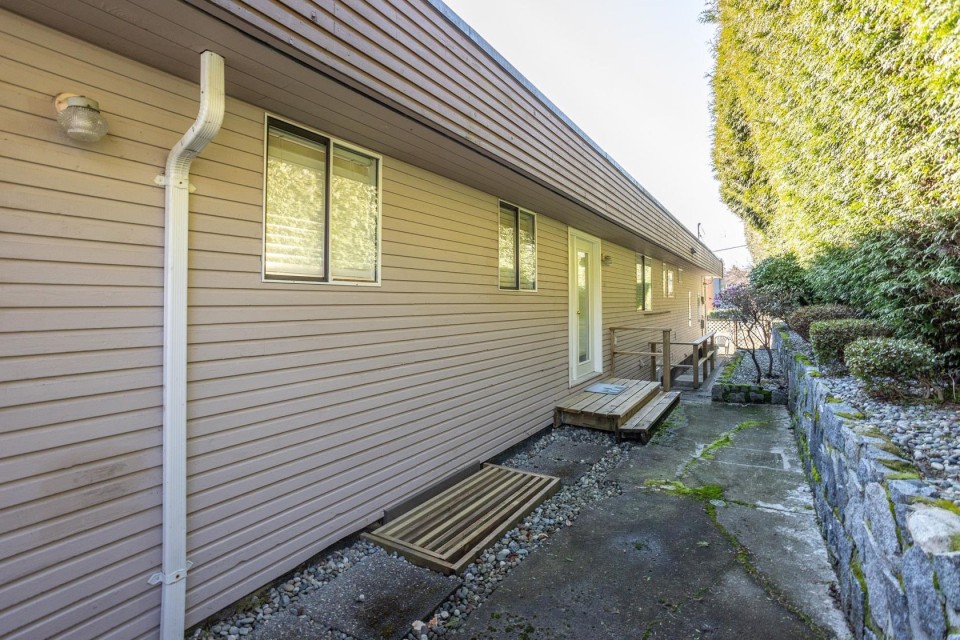 Photo 27 at 2395 Mathers Avenue, Dundarave, West Vancouver