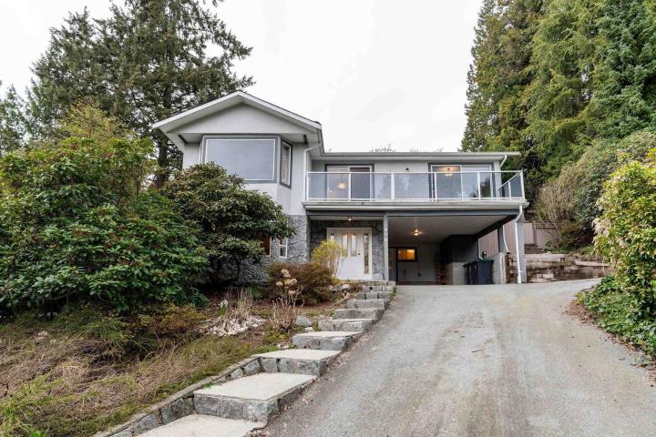 970 Frederick Place, Lynn Valley, North Vancouver 2