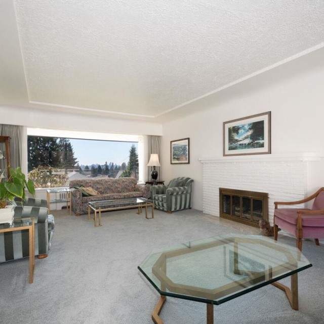 Photo 8 at 996 Beaumont Drive, Edgemont, North Vancouver