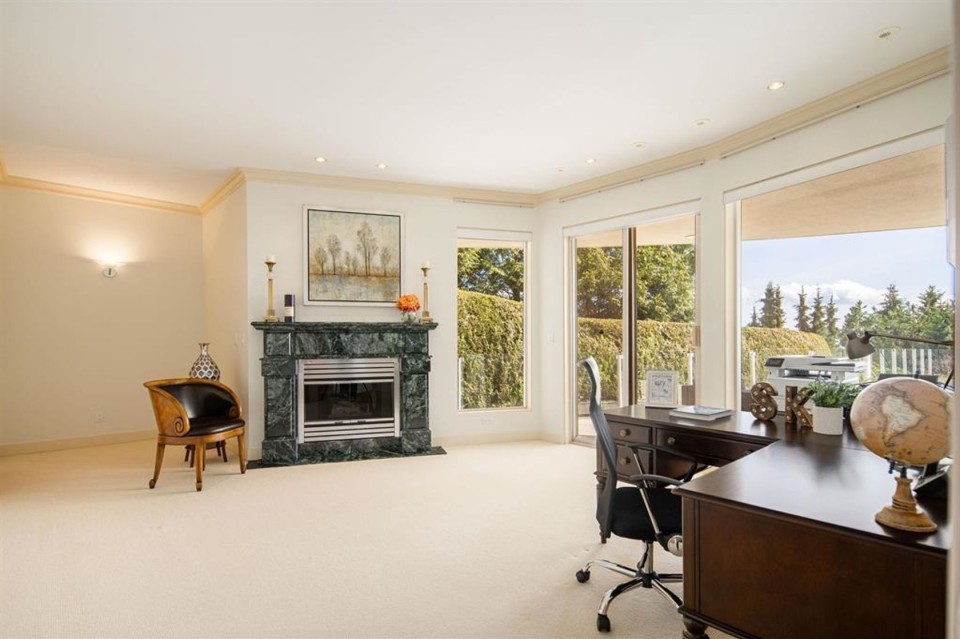 Photo 12 at 1407 Bramwell Road, Chartwell, West Vancouver