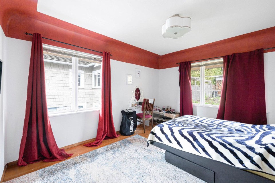 Photo 10 at 2467 Kings Avenue, Dundarave, West Vancouver