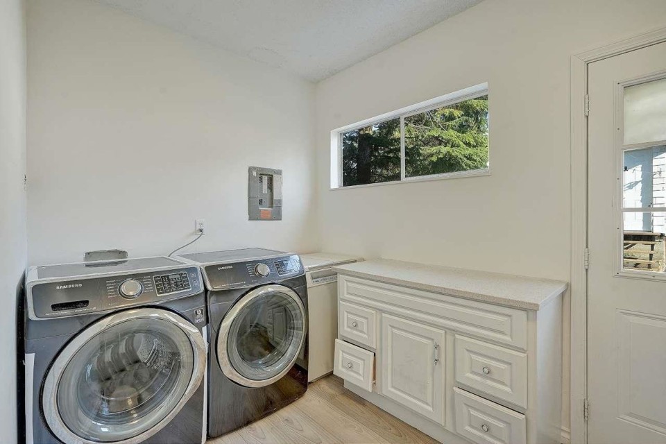 Photo 10 at 456 E 20th Street, Boulevard, North Vancouver
