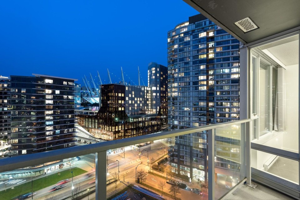 Photo 16 at 1807 - 918 Cooperage Way, Yaletown, Vancouver West