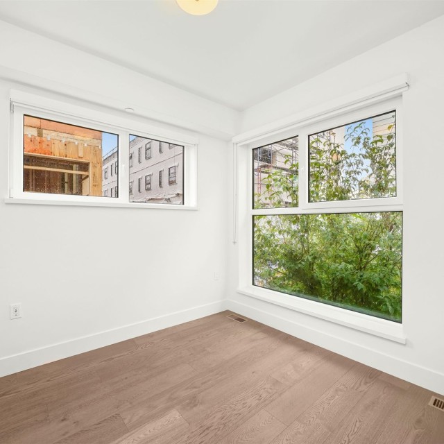 Photo 10 at 152 W Woodstock Avenue, Cambie, Vancouver West