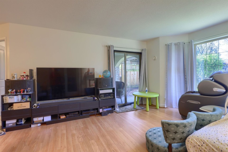 Photo 6 at 101 - 5650 Oak Street, Cambie, Vancouver West