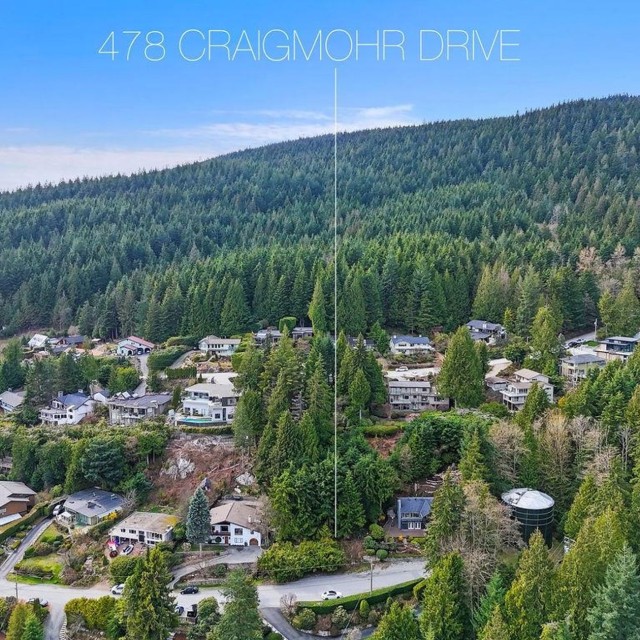 Photo 4 at 478 Craigmohr Drive, Glenmore, West Vancouver