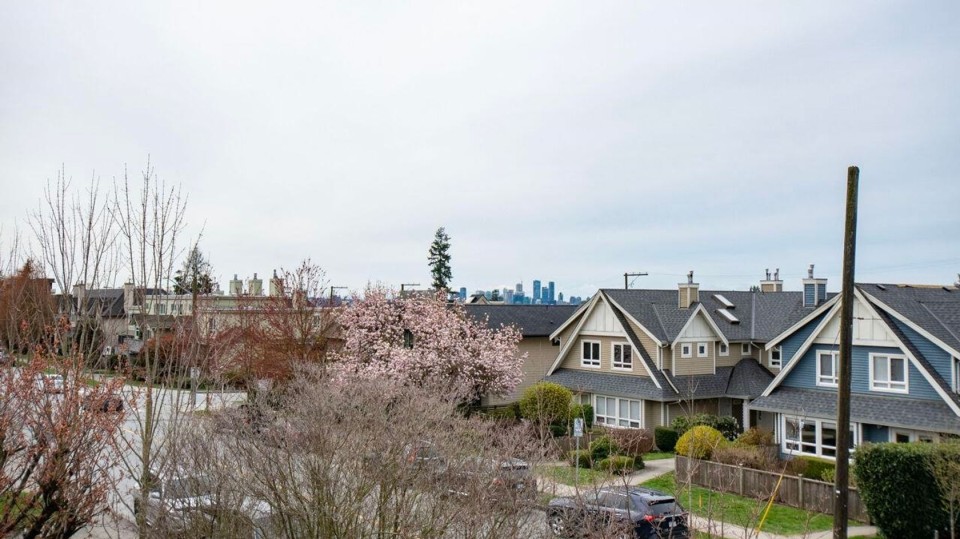 Photo 17 at 1842 Chesterfield Avenue, Central Lonsdale, North Vancouver