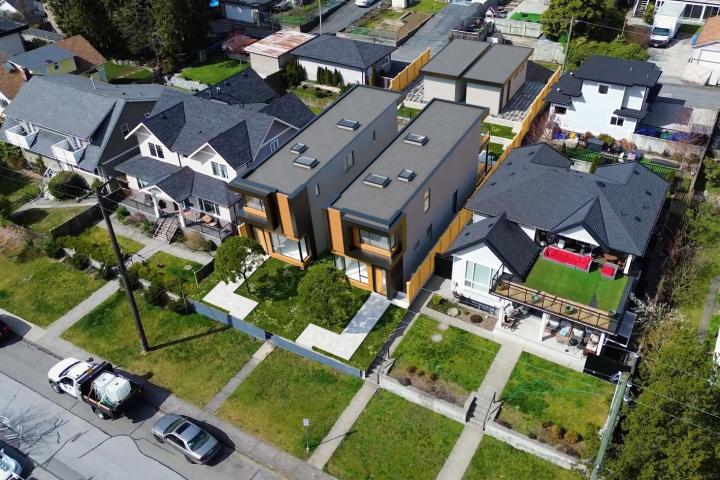 472 E 4th Street, Lower Lonsdale, North Vancouver 2