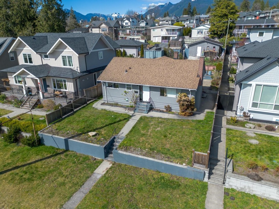 Photo 14 at 472 E 4th Street, Lower Lonsdale, North Vancouver