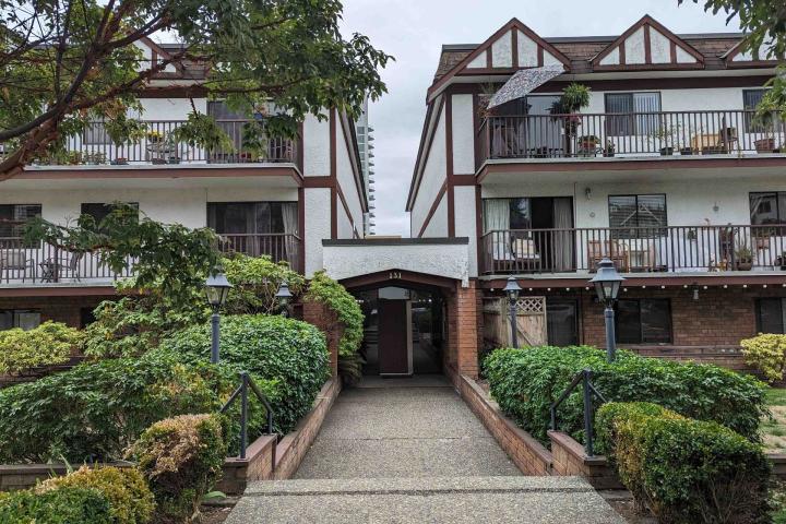 111 - 131 W 4th Street, Lower Lonsdale, North Vancouver 2