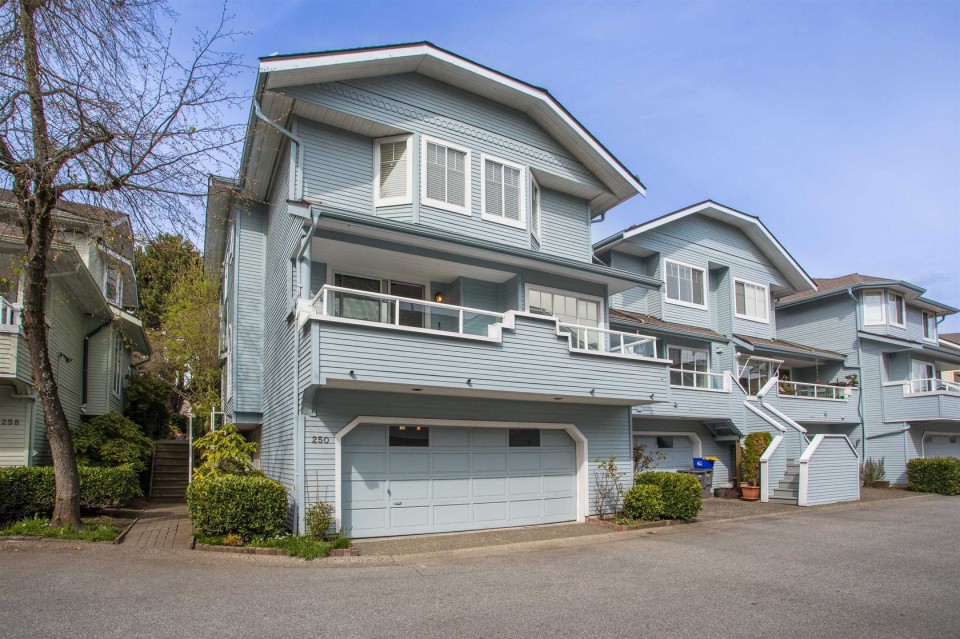 Photo 4 at 250 Waterleigh Drive, Marpole, Vancouver West