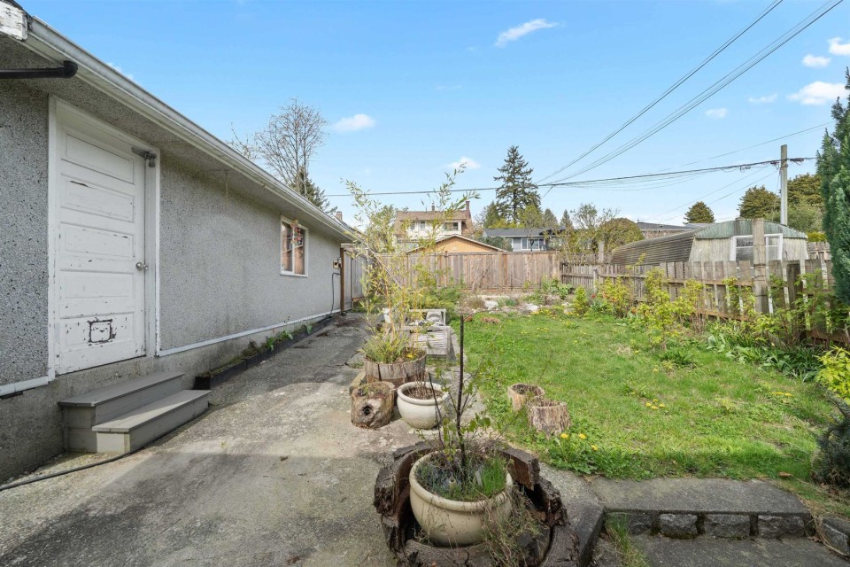 Photo 10 at 444 E 6th Street, Lower Lonsdale, North Vancouver