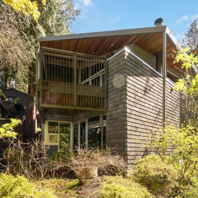 Photo 5 at 2063 Parkside Lane, Deep Cove, North Vancouver