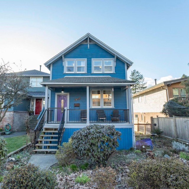 Photo 1 at 1843 Chesterfield Avenue, Central Lonsdale, North Vancouver
