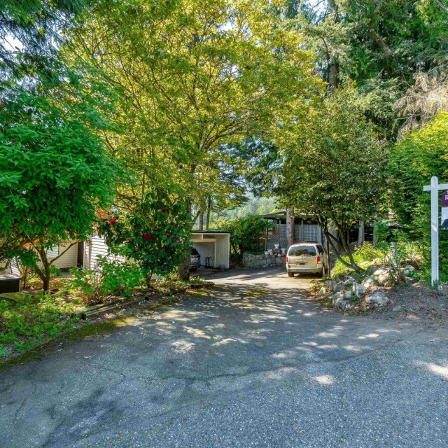 Photo 2 at 2664 Rosebery Avenue, Queens, West Vancouver